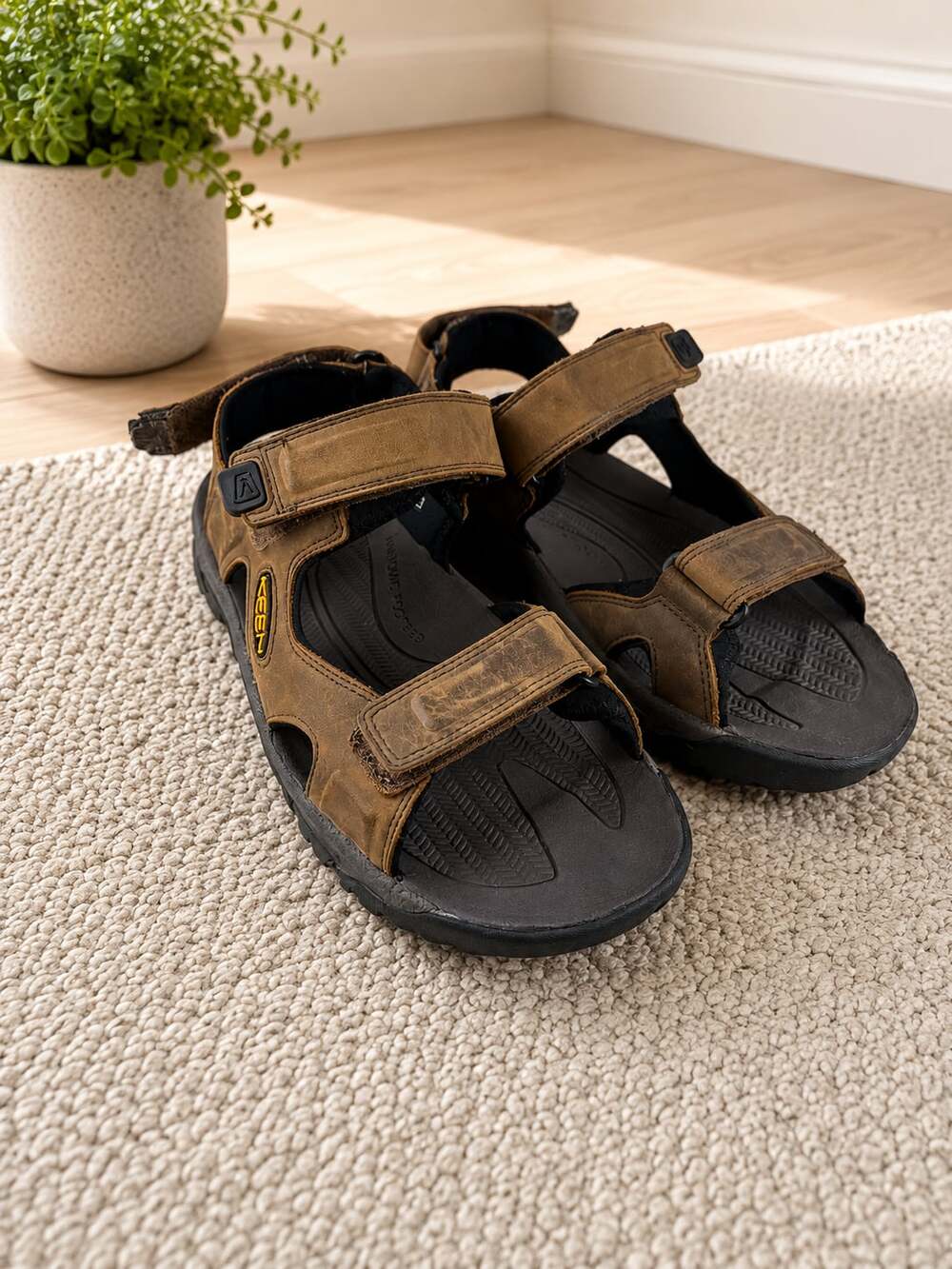 KEEN Men's Targhee III Open Toe Leather Sandal Bison Mulch Size 11 1022423